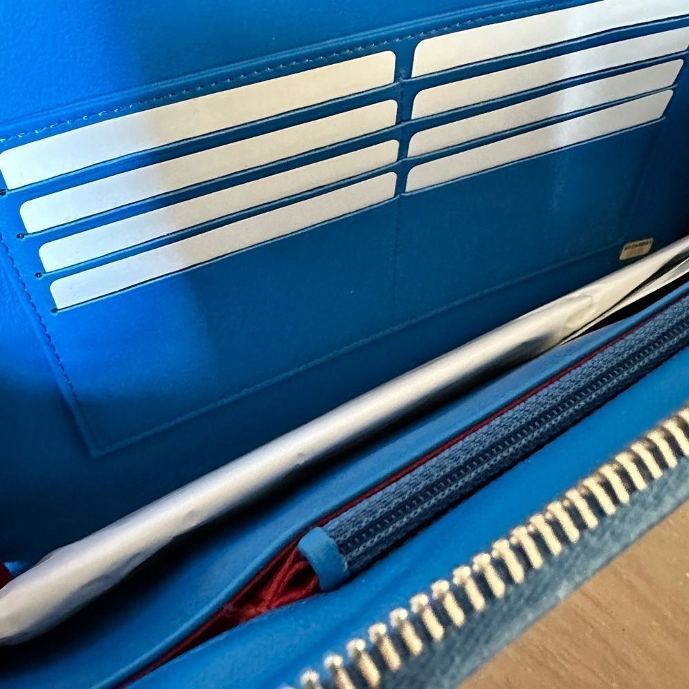 AUTHENTIC Chanel dark blue, lipstick, wristlet patent leather clutch with strap. - Picture 7 of 9